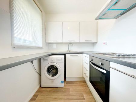 Studio to rent - Photo 5