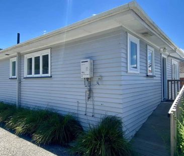 Close to town - Photo 4