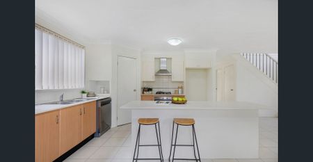 Light-filled Family Home with Ultimate Convenience - Photo 4