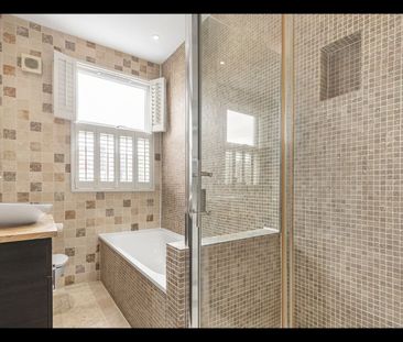 3 Bed End Terrace, Ravensbury Road, SW18 - Photo 3