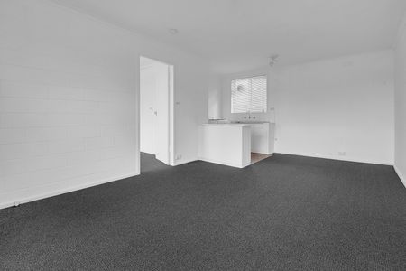 8/172 Rathmines Street, Fairfield VIC 3078 - Apartment For Rent | Domain - Photo 3