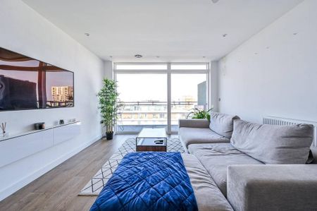 2 bedroom flat to rent - Photo 2