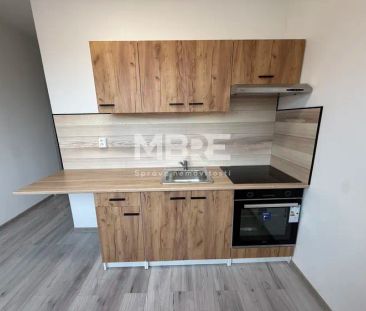 Pronájem bytu 2+1, ulice Chomutovská, Kadaň - Photo 3