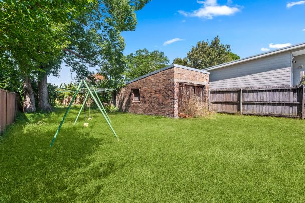 Light-Filled Three-Bedroom Home in a Convenient, Quiet Location - Photo 1