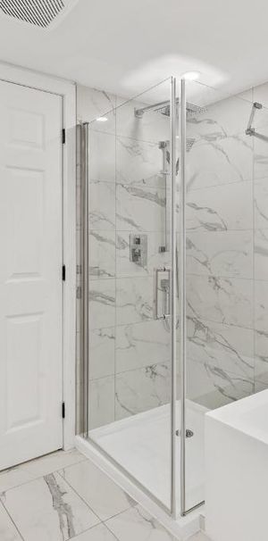 Appartement NEUF à louer à 5 min du métro Honoré - Photo 1