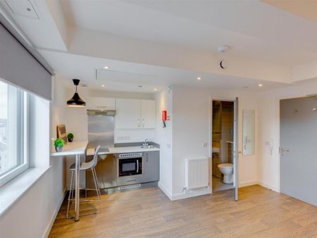 Studio to rent - Photo 2
