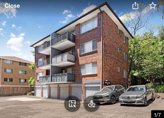 Gladesville - Photo 1