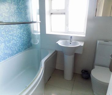 1 bedroom in a house share to rent - Photo 6