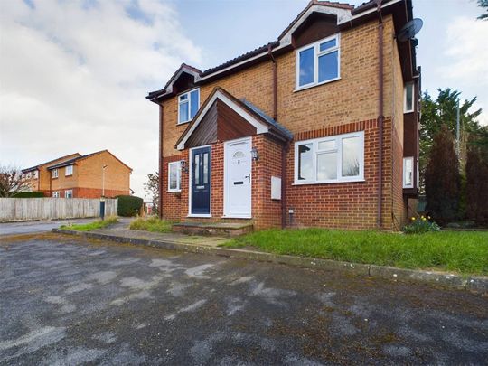 1 bedroom House in Corfe Place, Maidenhead - Photo 1