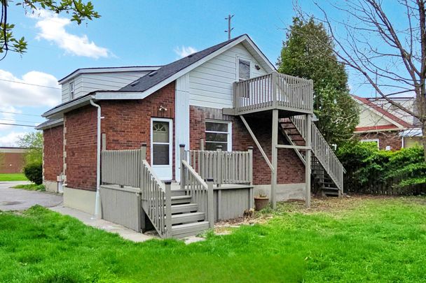 For Lease - 136 Gibb Street Unit# #Basement, Oshawa, Ontario - Photo 1