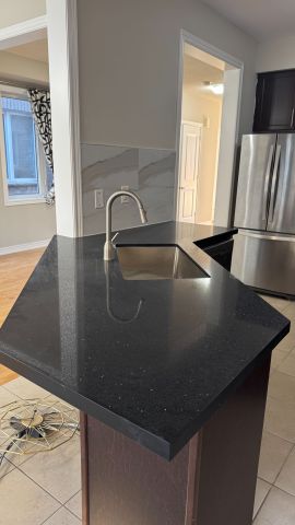 For Lease - 5 Antibes Drive, Brampton, Ontario - Photo 4