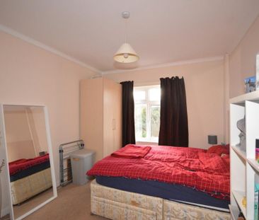 5 bedroom detached house to rent - Photo 4