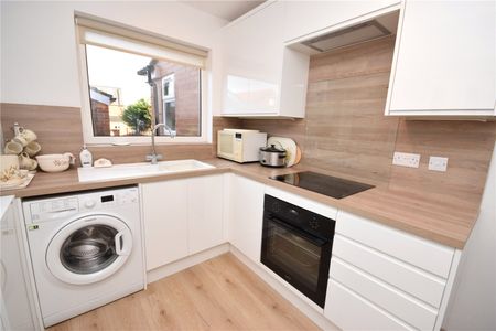 5, Stainburn Crescent, Leeds, LS17 6NE - Photo 5