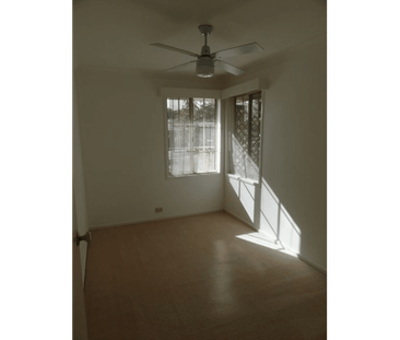 Stylish 3-Bedroom Home for Rent in Riverview Ridge - Photo 3