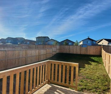 Duplex in Blackfalds with GARAGE and PET FRIENDLY! - Photo 1