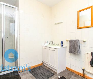 4 bed Detached House for Rent - Photo 5