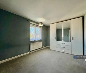 2 bedroom end of terrace house to rent - Photo 1