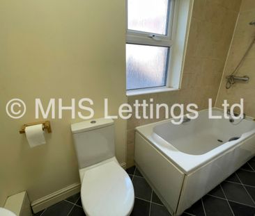 6 Bedroom Semi-Detached House for rent in Hartley Avenue - Photo 3
