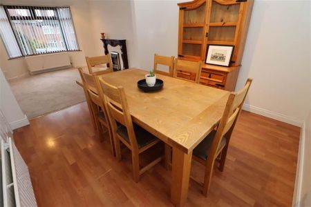 25 Beechgrove Crescent, Belfast, BT6 0NH - Photo 3