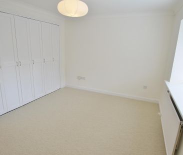 4 bedroom house to rent Sorbie Close, Weybridge, KT13 - Photo 6