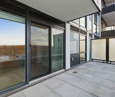 For Lease - 2088 James Street, Burlington, Ontario - Photo 3