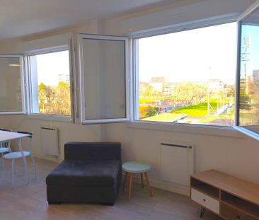 Appartement T1 meublé au 3ème étage d'une résidence, parking et cave - Photo 2