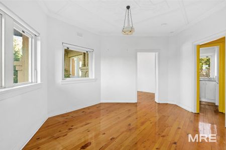 9/2 Lawson Grove, South Yarra - Photo 3