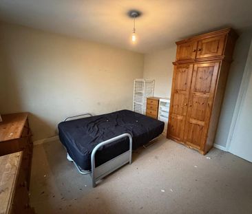 4 bedroom detached house to rent - Photo 3