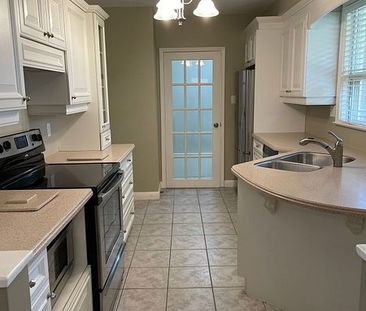 For Lease - 48 North Forster Park Drive, Oakville, Ontario - Photo 1