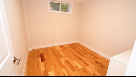 For Lease - 236 Roywood Drive Unit# 2, Toronto, Ontario - Photo 2