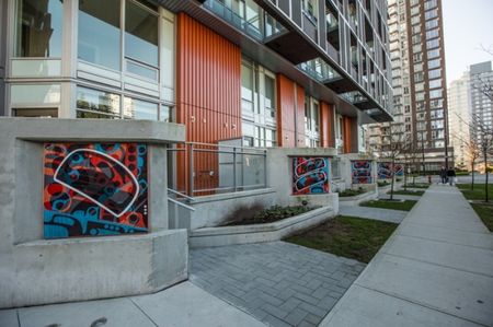 Condo in Downtown Vancouver, BC - Photo 3