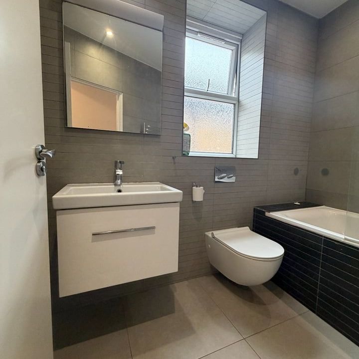 3 Bed Terraced House, Huddlestone Road, NW2 - Photo 1