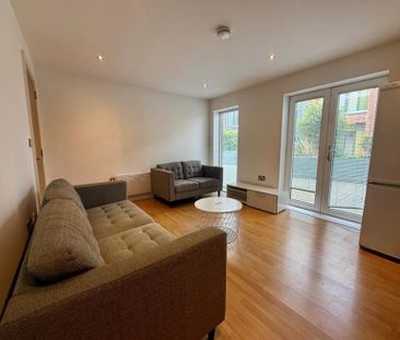 2 Bedroom Apartment To Let - Photo 2