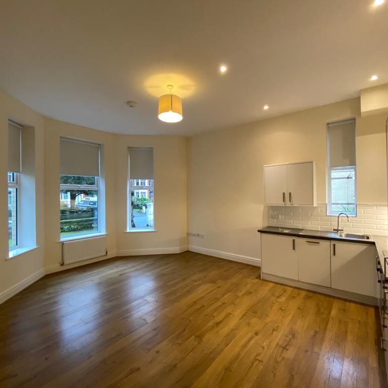 2 bedroom flat to rent - Photo 1