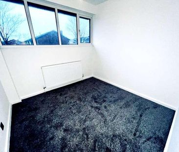 Hatfield Close, St. Helens, WA9 - Photo 3