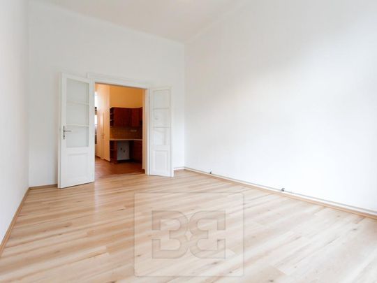 Pronájem bytu 1+1 40 m2 - Photo 1