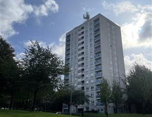 Newton Heath, Croydon Drive - Photo 1