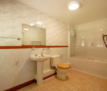 2 bedroom barn conversion to rent - Photo 2