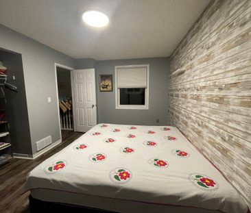 For Lease - 231 Inglis Court, North Dumfries, Ontario - Photo 2