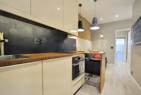 1 bedroom flat to rent - Photo 5