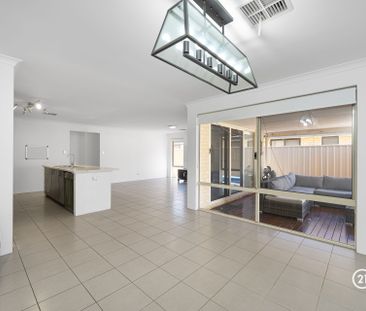 Wattle Grove - Photo 1