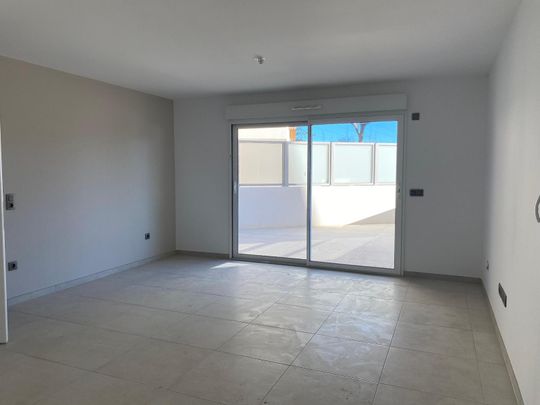 Location Appartement 1 pièce 37m² FREJUS 83600 - Photo 1