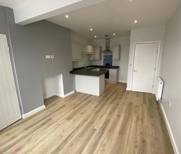 Flat 2 1 Chantrey Road, S8 - Photo 3