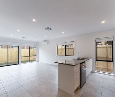 Modern, Energy Efficient and Double Garage Home in Fraser Rise! - Photo 5