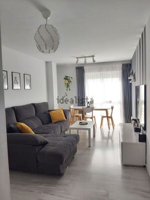 Alquiler de piso en Calle Argentea - Photo 1