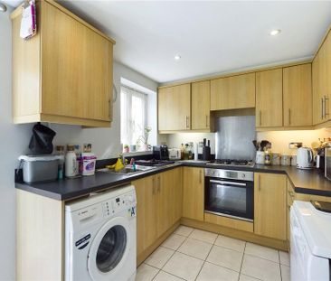 2 bedroom end of terrace house to rent - Photo 6