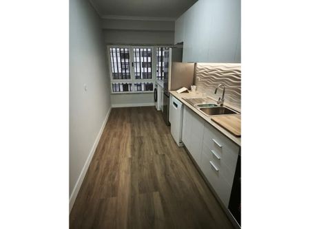 Rua Elias Garcia, Queluz, Lisbon 2700-488 - Photo 3