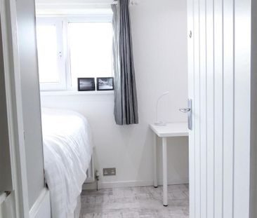 4 bedroom house to rent - Photo 5