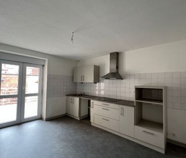 Location Appartement 4 pièces 117m² - Photo 4