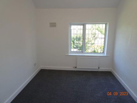 2 bedroom semi-detached house to rent - Photo 4